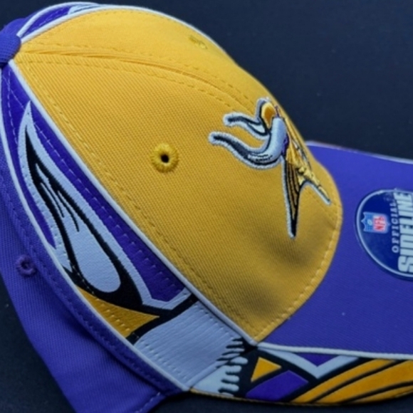 NWT REEBOK NFL EQUIPMENT MINNESOTA VIKINGS NFL Sideline Gear HAT ONE SIZE 2006 - Picture 5 of 5